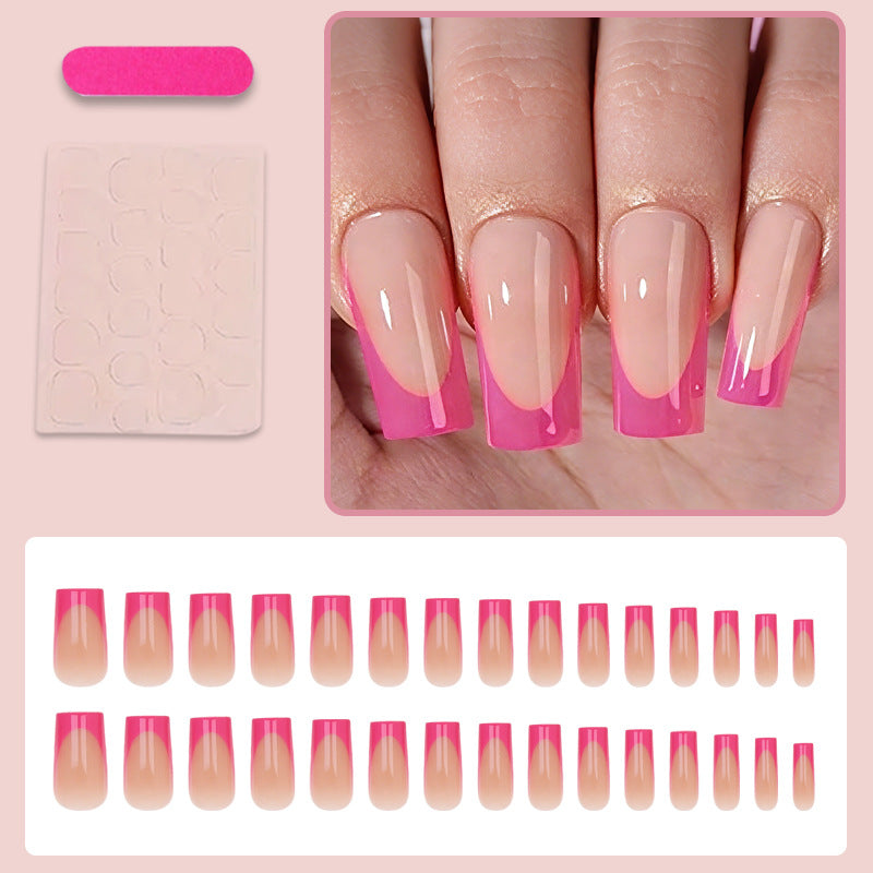 Kunstnagelset mit stilvollem Ombre-Design Karnz