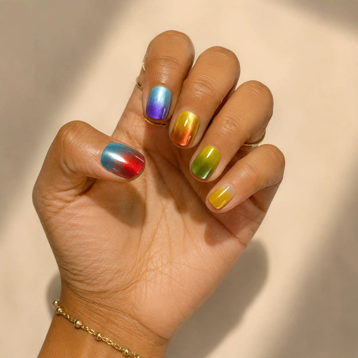 Iridescente Nagelkunstverlängerungen Karnz
