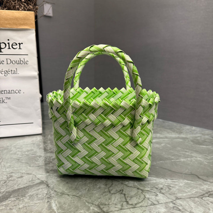 Handgefertigte Korbtasche im stilvollen Design Karnz