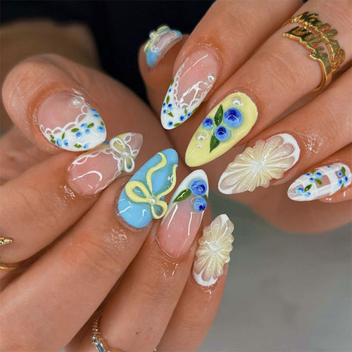 Blumenmuster Druck-On Nagelkunst
