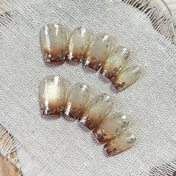 Press-On Nail Art Set mit elegantem Gradient-Design