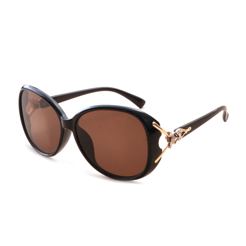 Damen Luxuriöse Oversize-Sonnenbrille mit stylischem Dekor Karnz