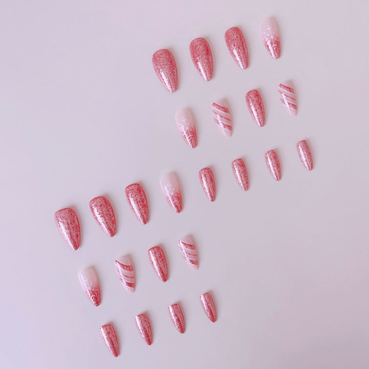 Kunstnagelset mit glitzerndem Weihnachtsdesign Karnz