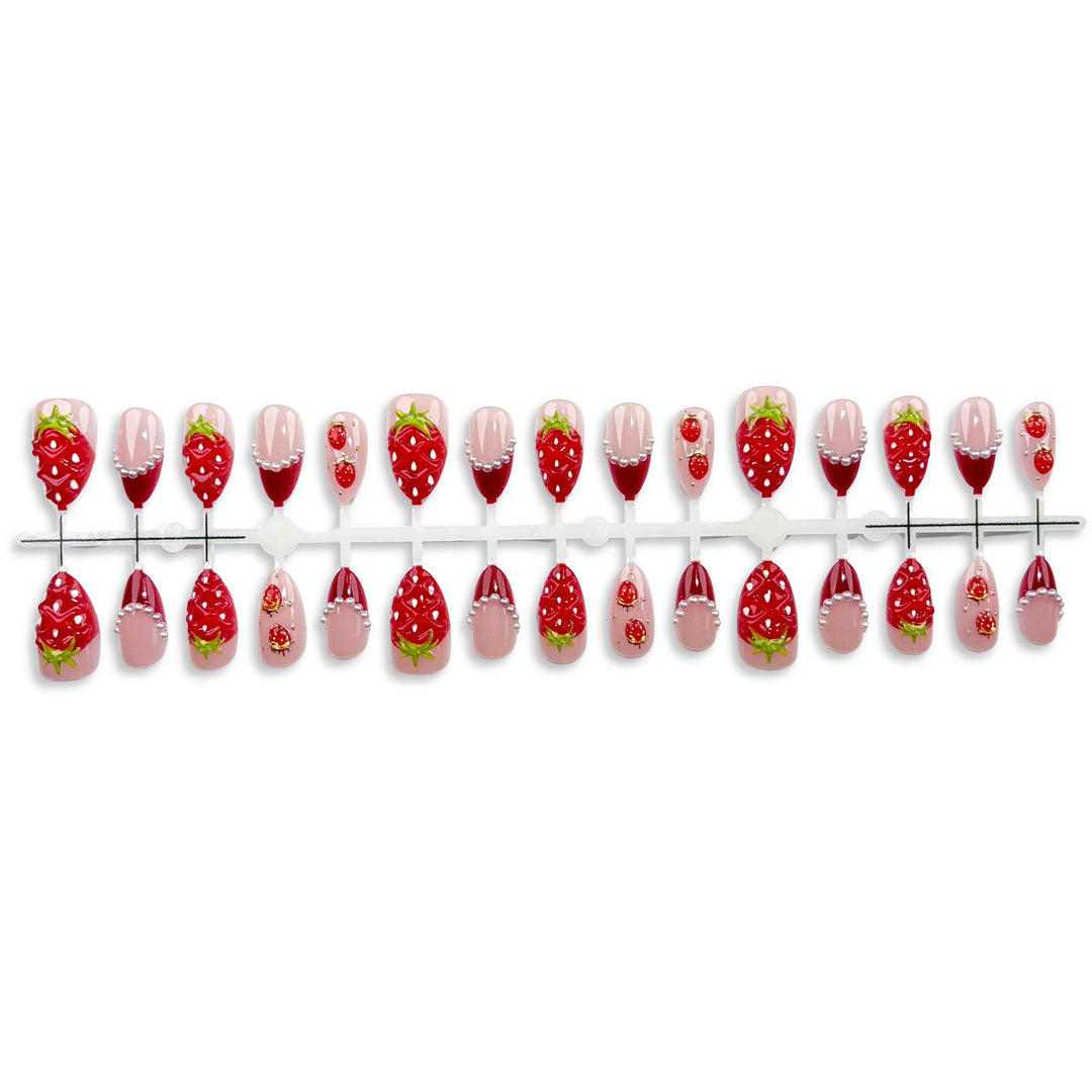 Erdbeer-Themen Press-On Nagel Set