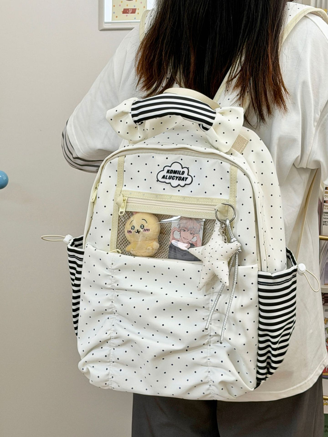 Stylischer gepunkteter Rucksack