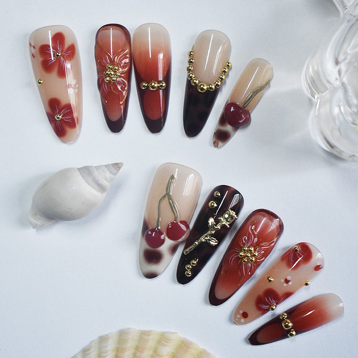 Künstlerisches dekoratives Press-On Nagelset Karnz