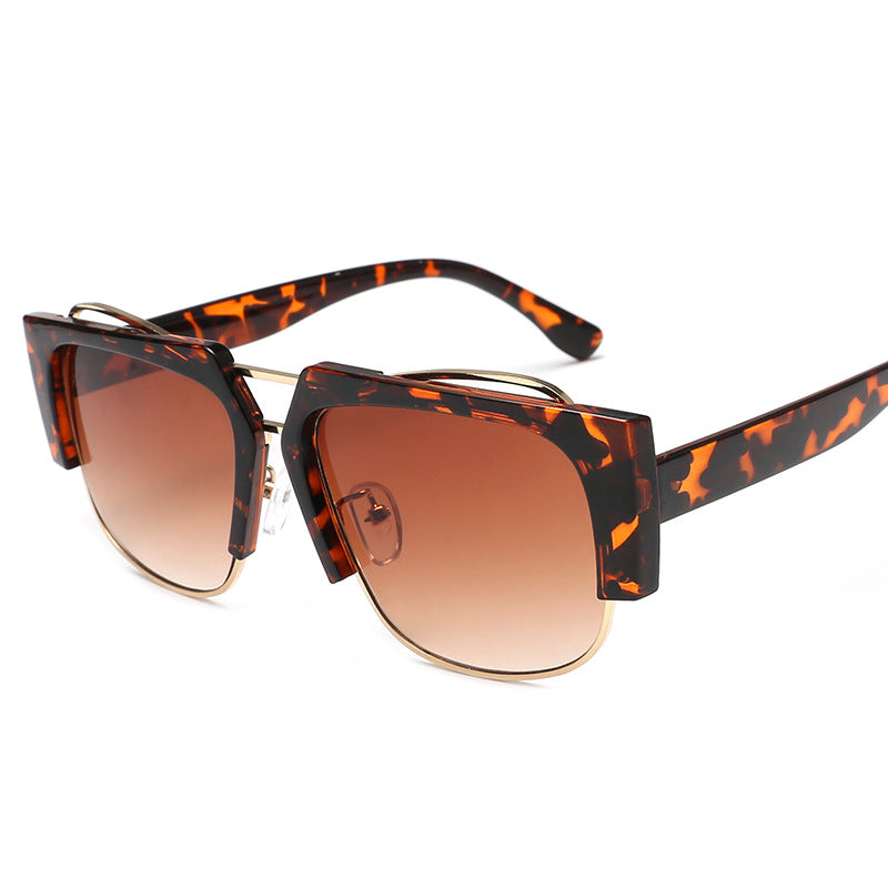 Damen Modische quadratische Sonnenbrille mit einzigartigem Kettendesign Karnz