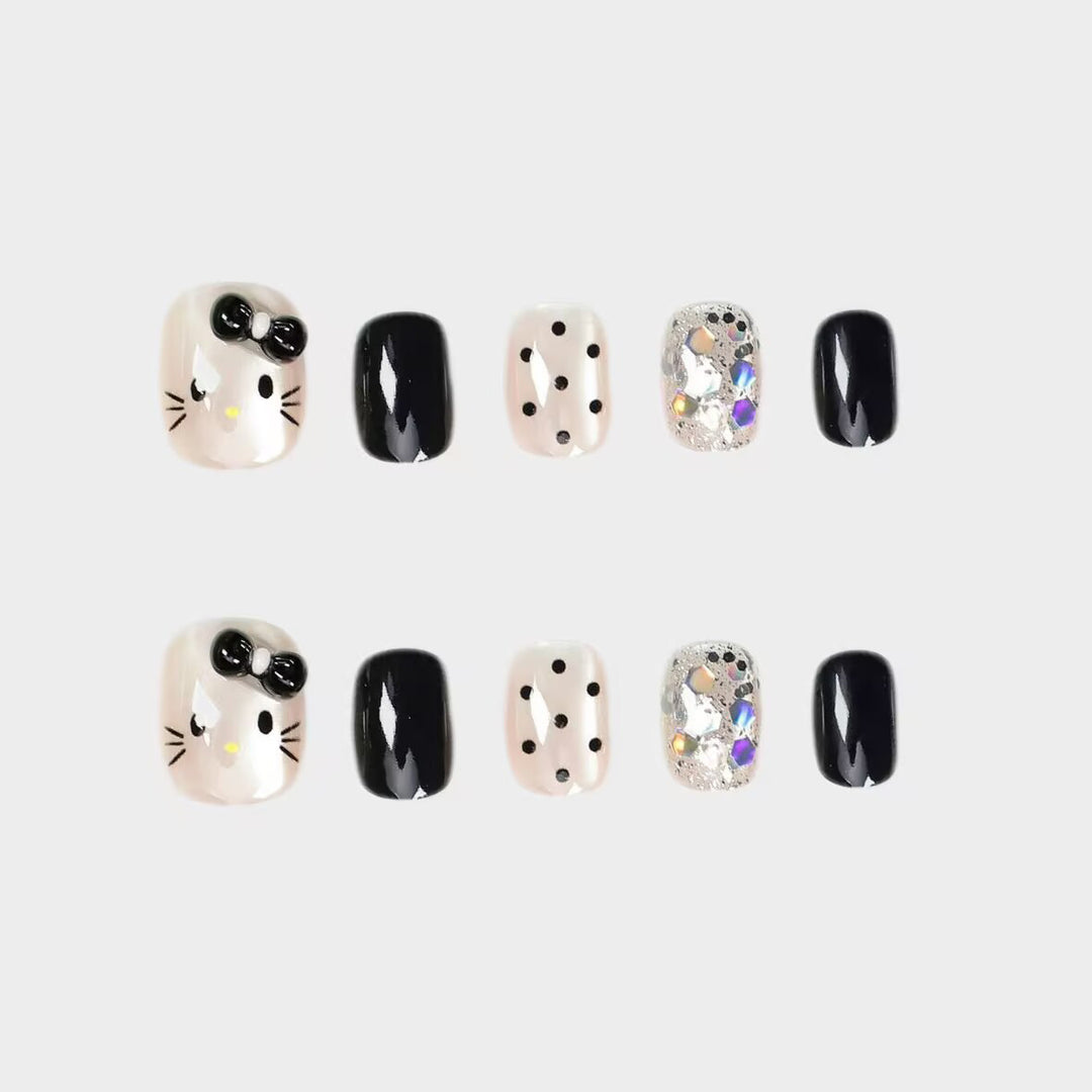 Premium Glitzernde Press-On Nagelerweiterungen Karnz
