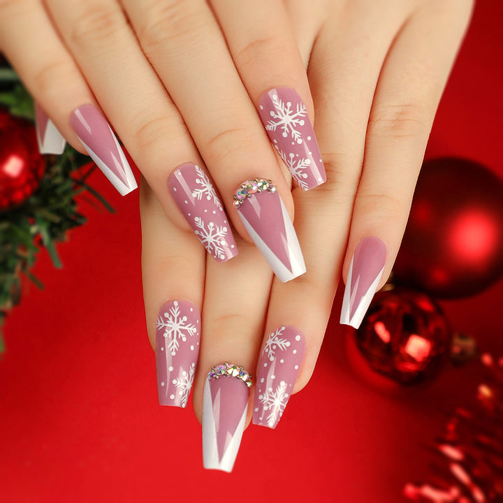 Elegante Acryl-Nägel mit goldenen Akzenten Karnz
