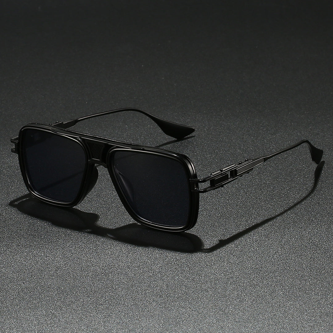 Damen Designer-Sonnenbrille mit luxuriösem Metallrahmen und trendigem Detail Karnz