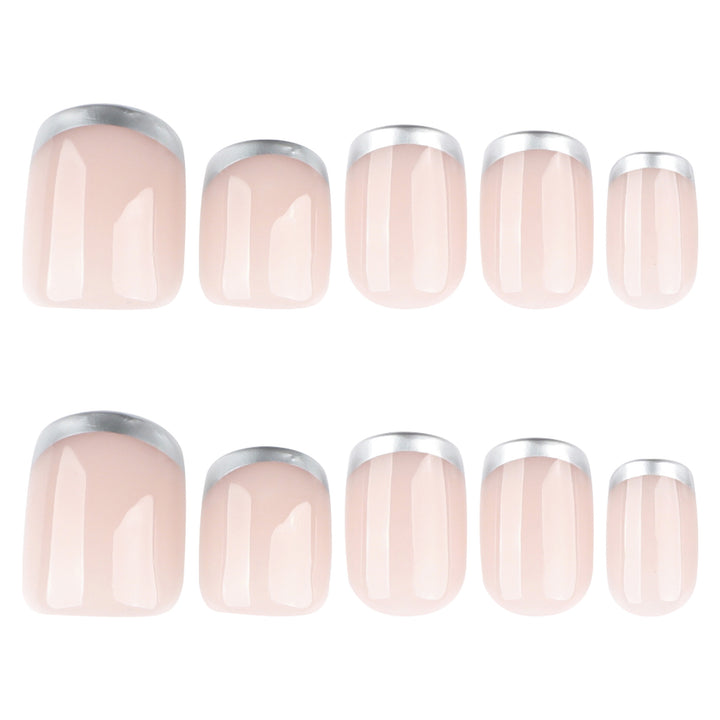 Elegante French-Tip Nagelkunst Karnz