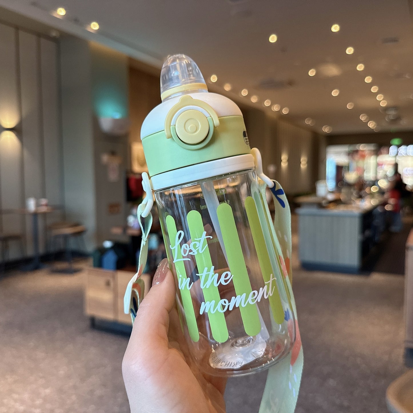 Unisex Tritan Wasserflasche Karnz
