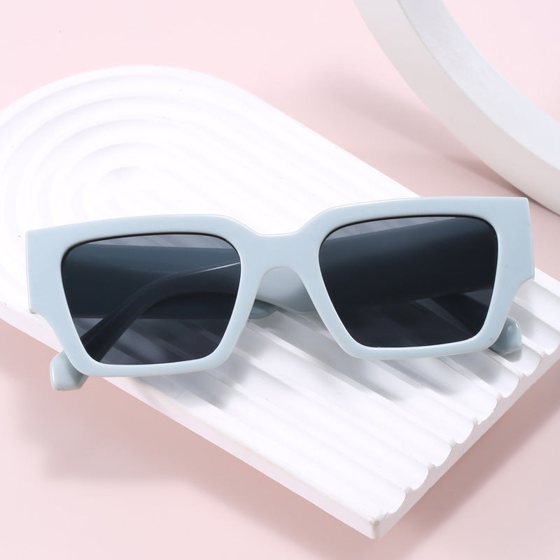 Damen stylische Oversized-Sonnenbrille mit einzigartigem Design Karnz