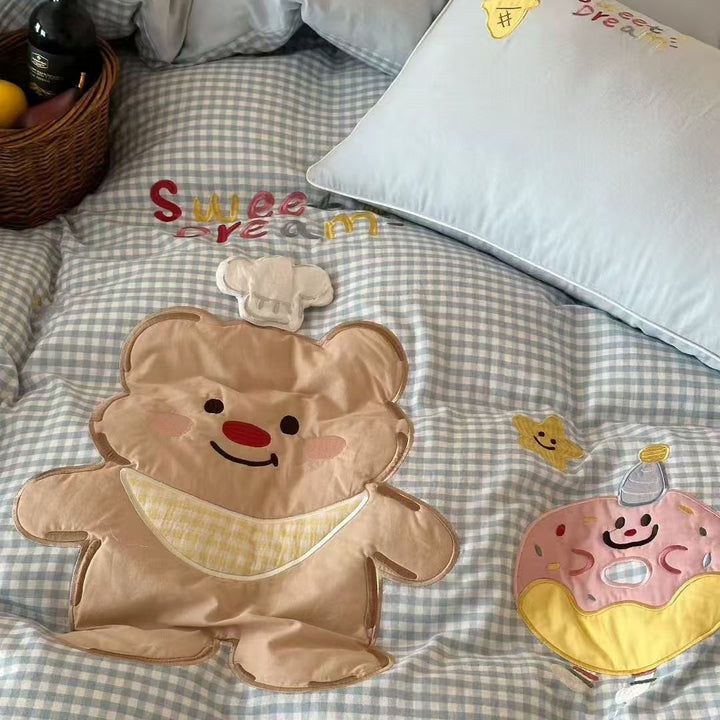 Kinder-Bettbezug-Set mit gestepptem Vichy-Karo und niedlichen Applikationen