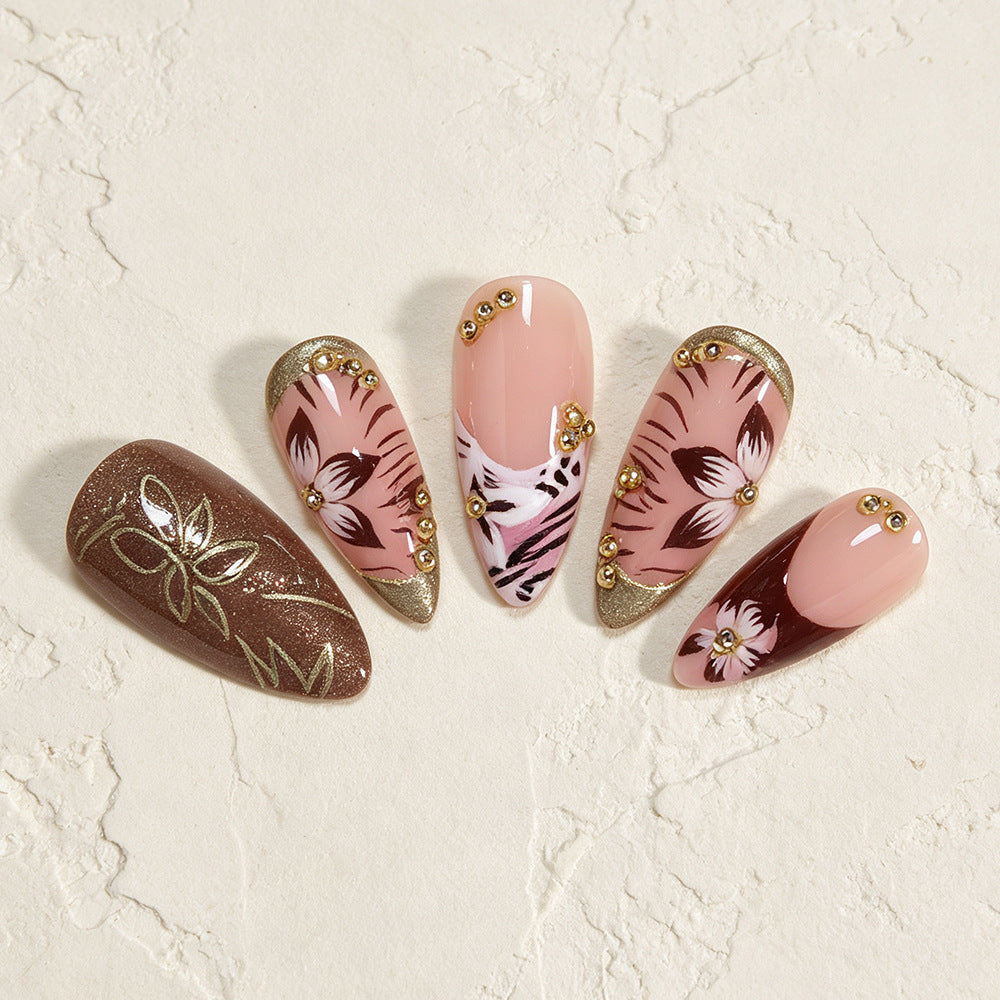 Künstlerisches Langes Stiletto-Nageldesign Karnz