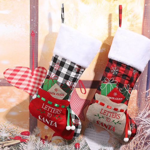 Festlicher Weihnachtsstrumpf mit klassischen Motiven Karnz
