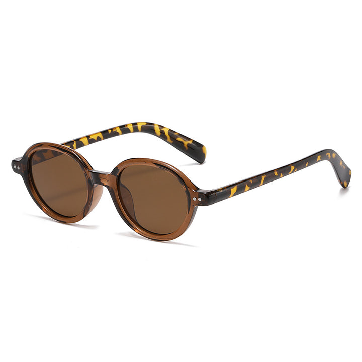 Retro-inspirierte klare Rahmenbrille