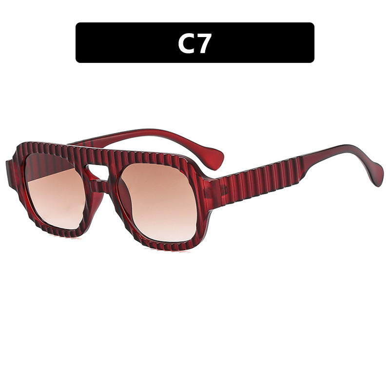 Damen geometrische Sonnenbrille mit raffiniertem Strukturdesign Karnz
