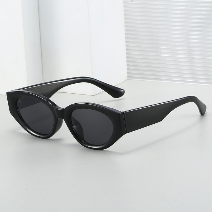 Damen Cat-Eye Sonnenbrille mit modernem, transparentem Rahmen und UV-Schutz Karnz