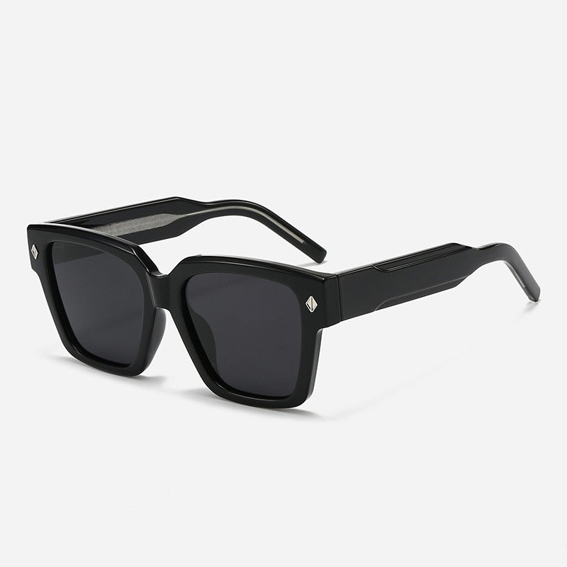 Damen Oversized Designer-Sonnenbrille mit stilvollem Rahmen und schützendem UV-Filter Karnz