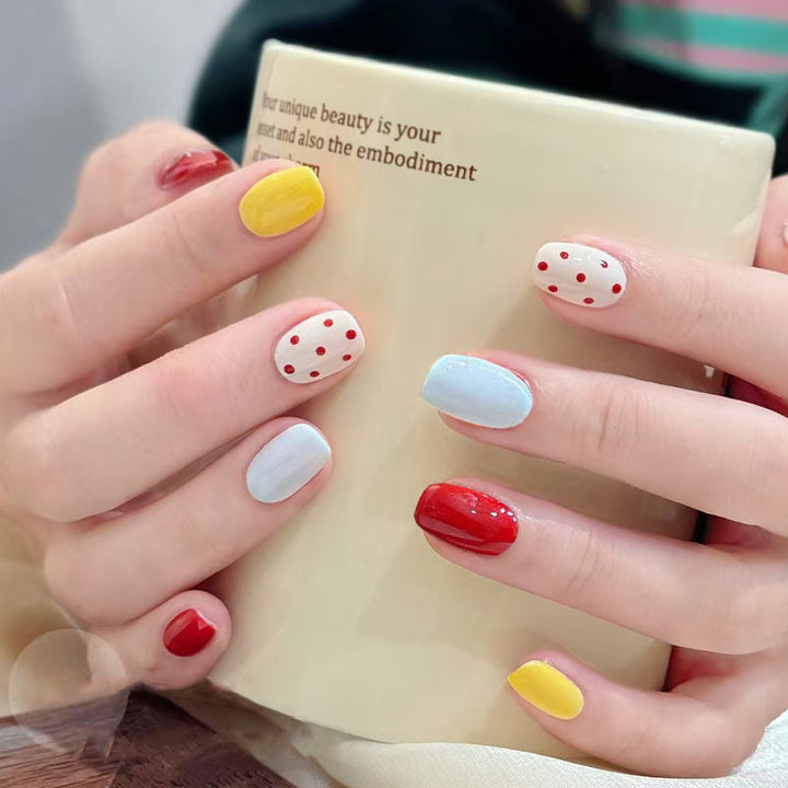 Kreative Nagelkunst Design Kollektion Karnz