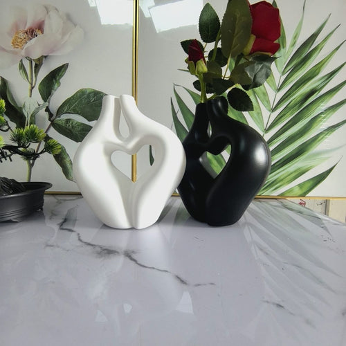Herzförmige Dekorative Skulptur Karnz