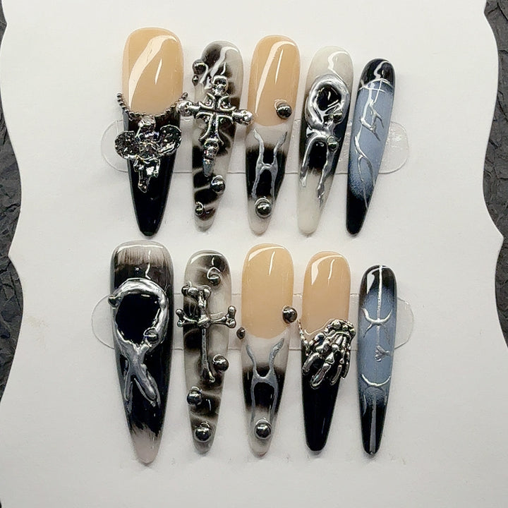 Gothic-inspirierte dekorative Press-On-Nagel-Set