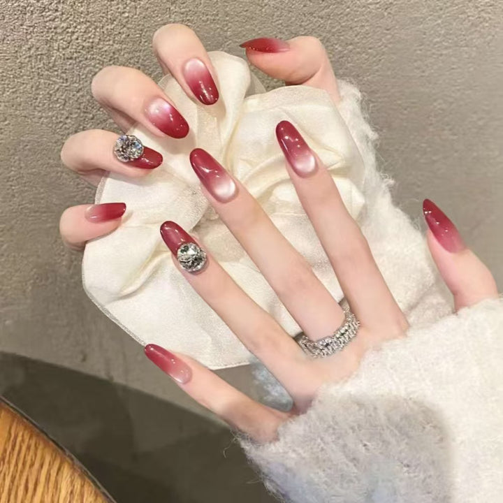 Glänzende Ombre Press-On Nagelverlängerungen Karnz