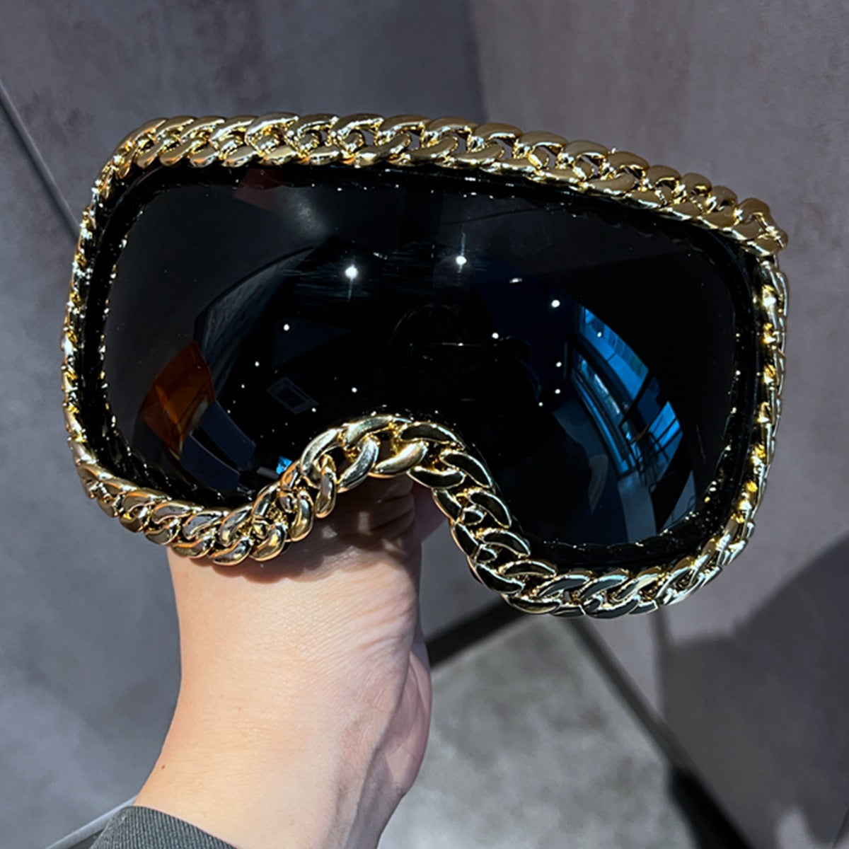 Damen Skibrille mit luxuriösem Kettenrahmen Karnz