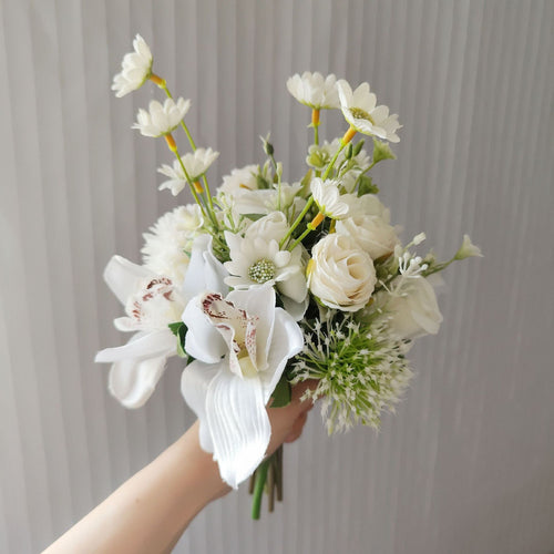 Elegante Blumenbrautstrauß