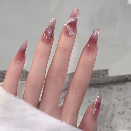 Kunstvolle Stiletto Nagelkunst Karnz