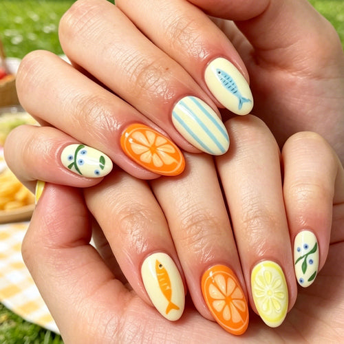 Verspieltes Nagelkunstset mit Obst- und Fischmotiv Karnz