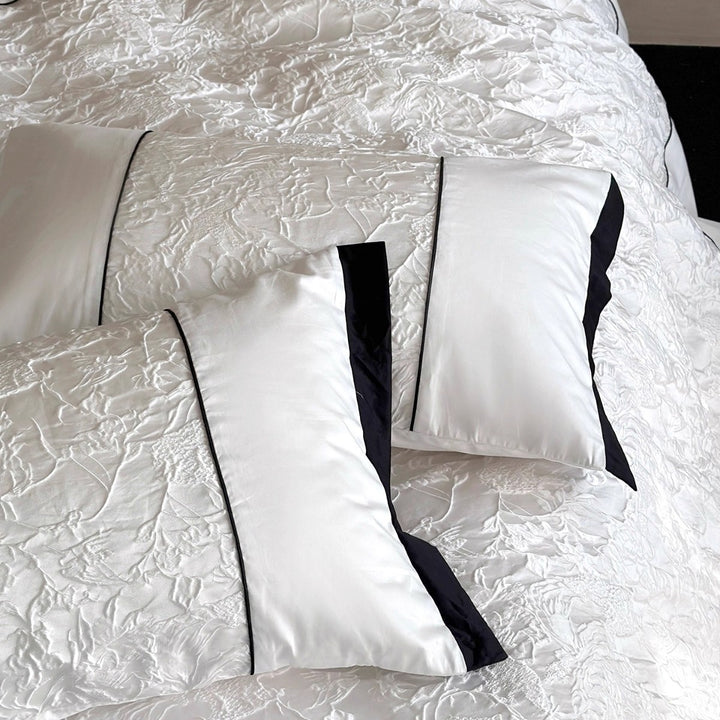 Strukturierte Floral Matelassé Bettbezug-Set mit kontrastierendem Paspelrand und Euro Kissenbezügen