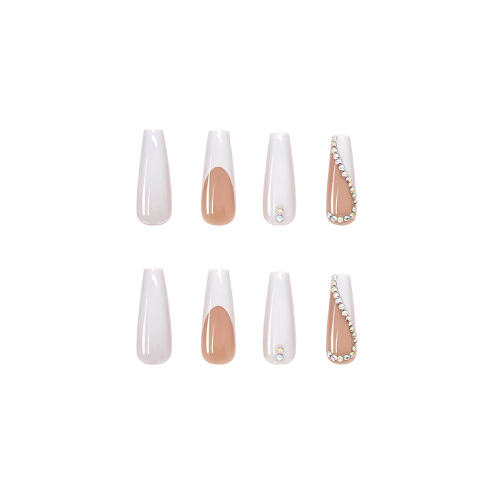 Kunstnagelset mit elegante Strassverzierungen Karnz
