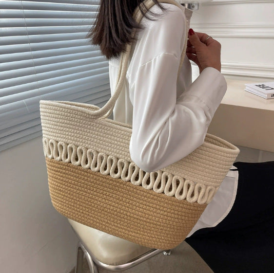 Damen Freizeit Tasche mit eleganter Linienführung Karnz