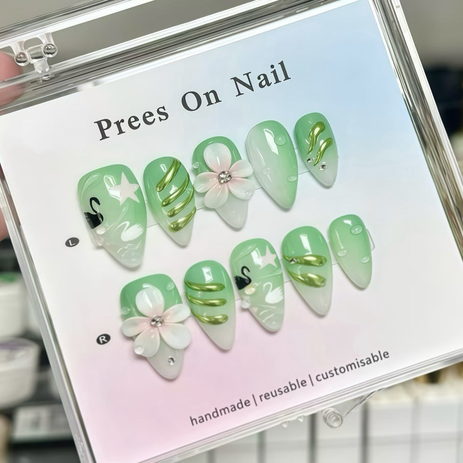 Künstlerisches Floral Press-On Nails Set