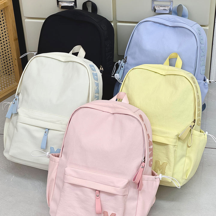 Stylischer Canvas-Rucksack mit plüschigem Schlüsselanhänger Karnz