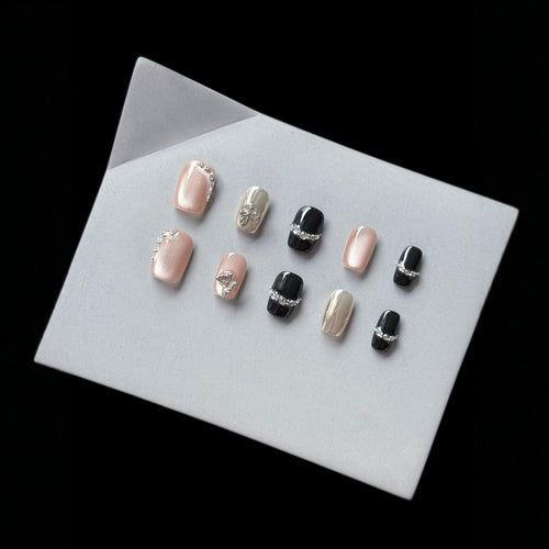 Dekorative Press-On Nagelkunst Set mit Strass-Akzenten 1791773547