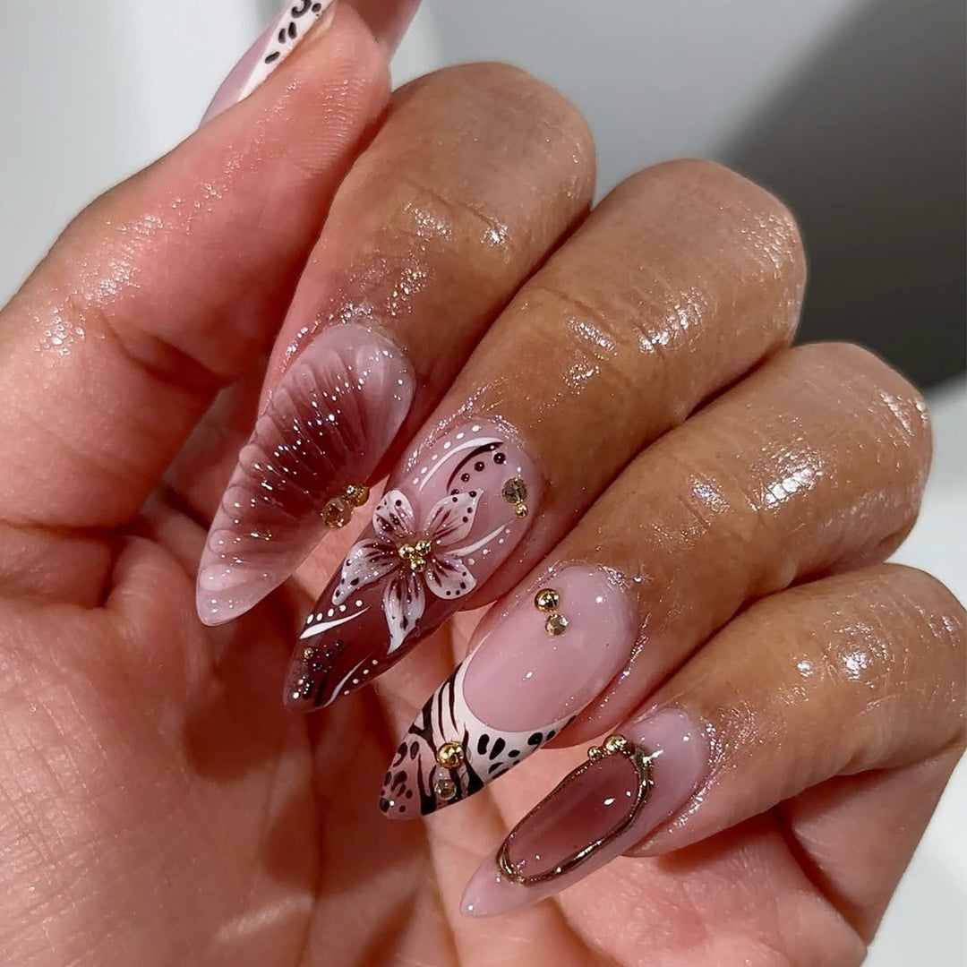Künstlerisches Stiletto Press-On Nagelset