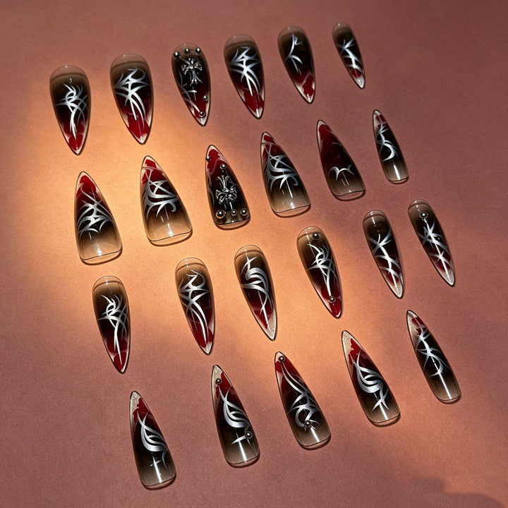 Künstlerische Gothik Press-On Nagelspitzen Karnz