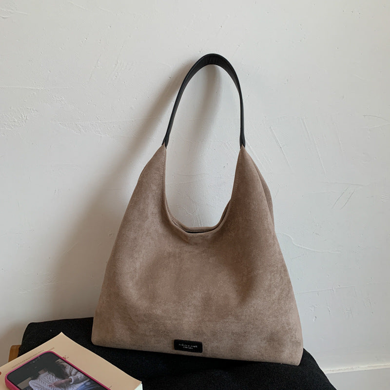 Suede Übergroße Hobo-Tasche Karnz