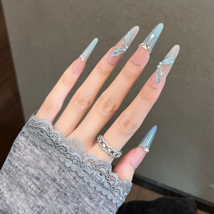 Künstlerisches 3D-Lace-verziertes Press-On-Nagelset Karnz