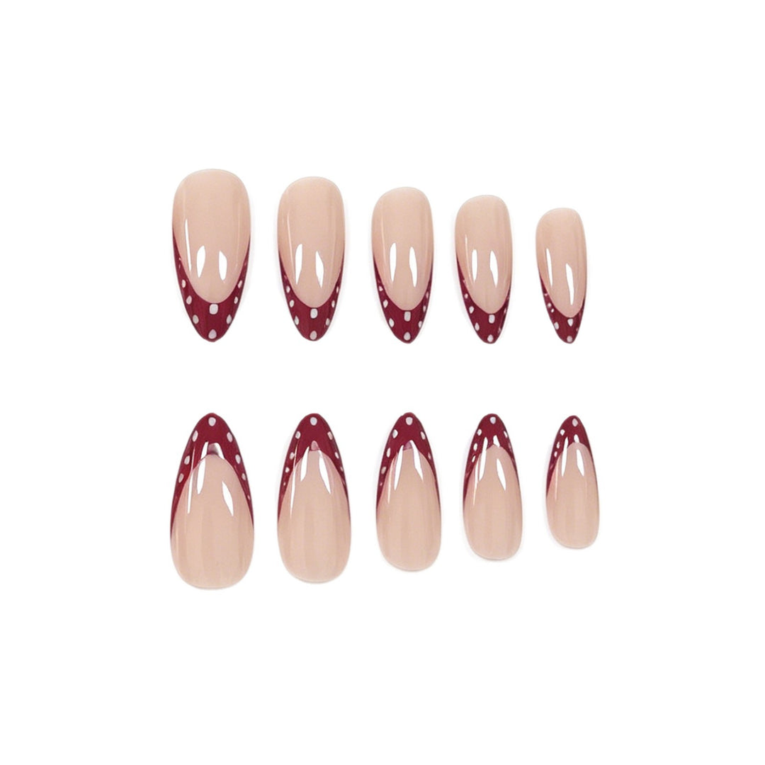 Dekorative French Tip Acrylnagelverzierungen Karnz