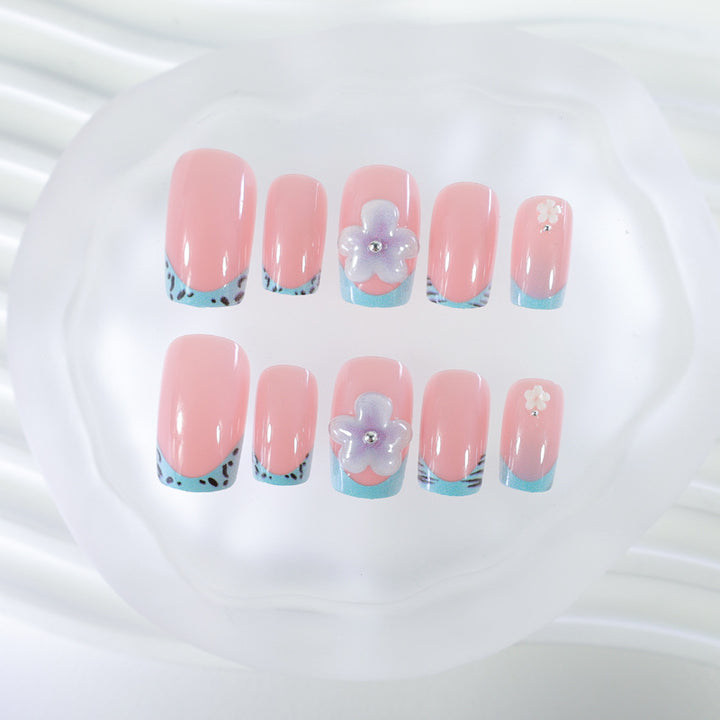 Künstliche Fingernägel mit floralen Designs Karnz