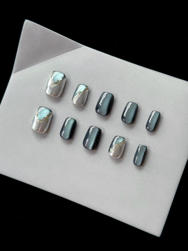 Press-On Nagelkunst-Set mit elegantem metallischen Finish