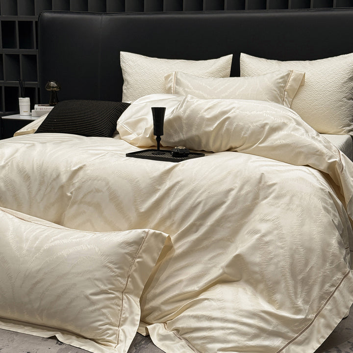 Elegante Bettwäschegarnitur aus Baumwollsatin mit dezentem Wellen‑Jacquard und Satinkante