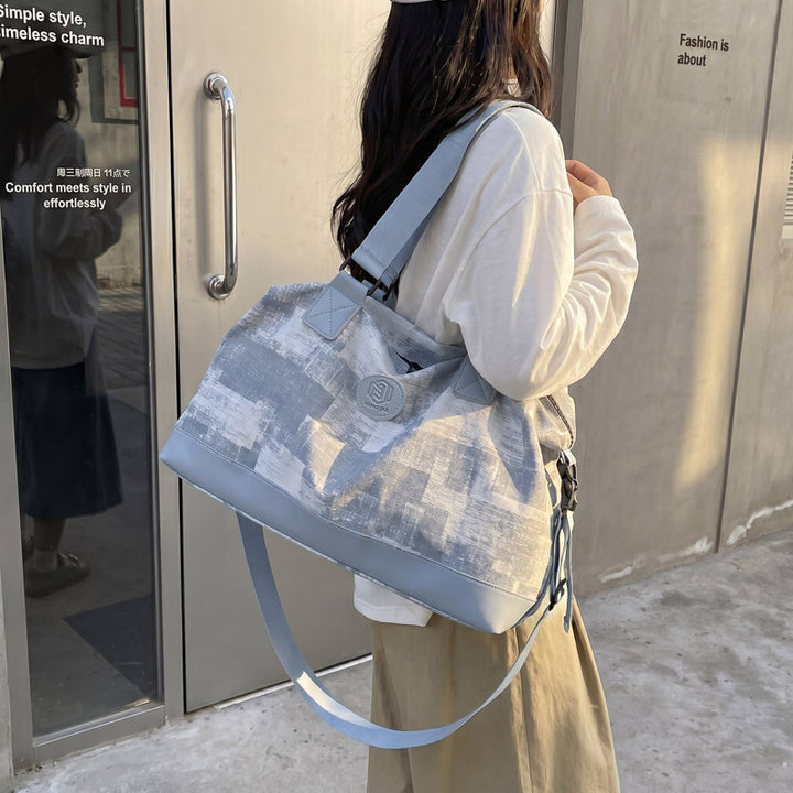 Geräumige multifunktionale Wochenendreisetasche Karnz