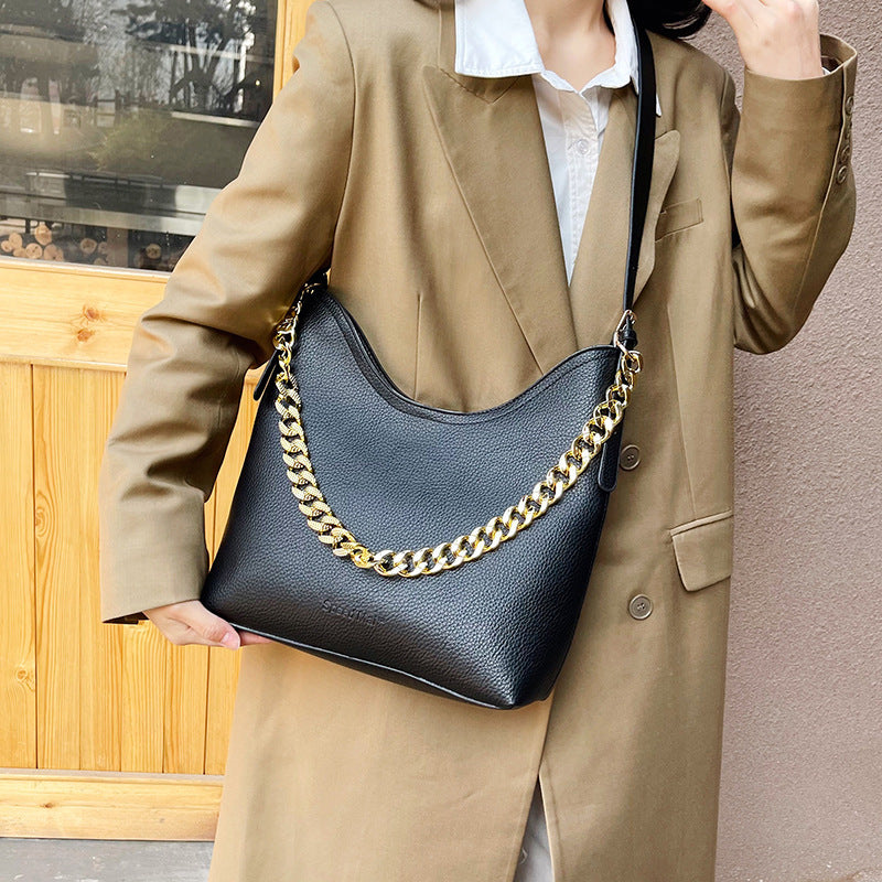 Zeitgenössische Kette-Detail Schultertasche