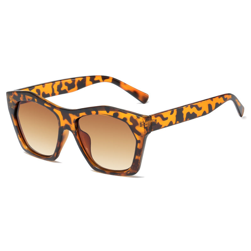 Damen modische Sonnenbrille im auffälligen Leopardenmuster Karnz