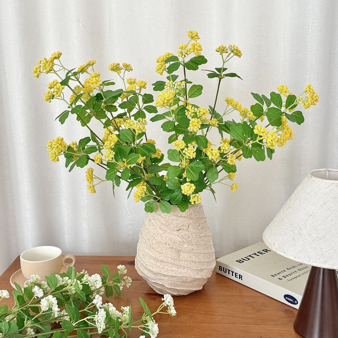 Künstlicher Blütenzweig mit lila Blüten Karnz